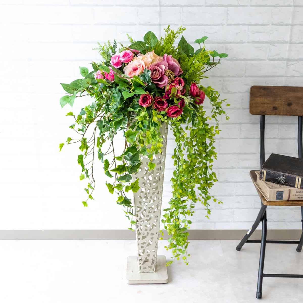 Pa407 造花スタンドアレンジ キャベッジローズ ラベンターピンク アイアンスタンド フラワーアレンジスタンド スタンド花 フラワーアレンジメント 開店祝い おしゃれ フラワーアレンジ お祝いスタンド花 送料無料 店舗装飾